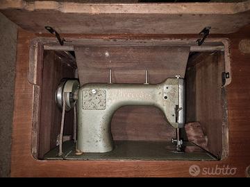 Macchina da cucire Mercedes 
