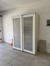 Armadio IKEA 2 ante scorrevoli grande e funzionale