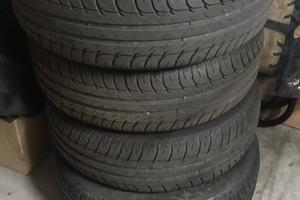 4 gomme estive al 60 per cento dell usura