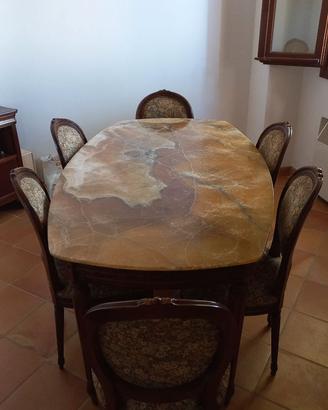Tavolo in lastra di onice e 6 sedie