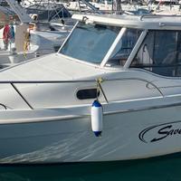 SAVER MANTA 21 FISHER + 150hp MERCURY (2011)