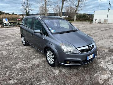 OPEL ZAFIRA 7 POSTI 1.9CDTI NEOPATENTATI