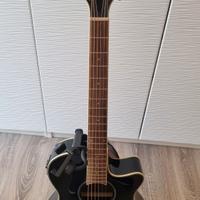 Chitarra Ibanez elettroacustica