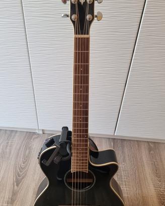 Chitarra Ibanez elettroacustica