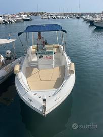 Aquamar 22 Suzuki 140 4 tempi