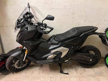 Xadv 750