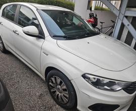 FIAT Tipo - 2017