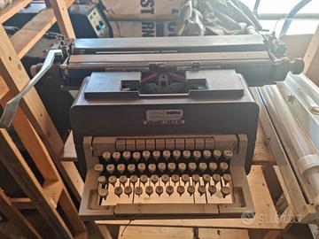 Olivetti Samu linea 98 macchina da scrivere