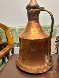 Anfora con cappuccio in rame