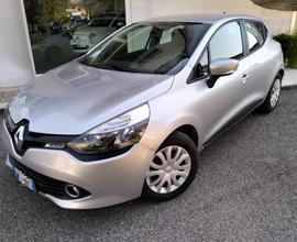 RENAULT Clio 1.2 Authentique