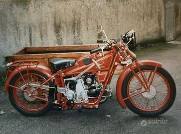 Moto Guzzi Sport 14 con sidecar d'epoca