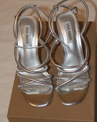 Sandali con tacco argentati Steve Madden At-Last