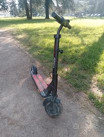 Monopattino Scooty City Gran max 25km/h