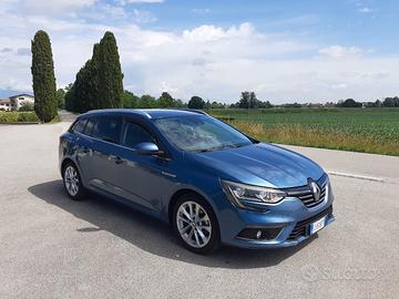 Renault Megane Station Wagon 1.5 dci Intens Unipro