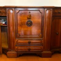 Credenza artigianale
