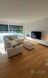 Divano usato 2 mesi del 2025