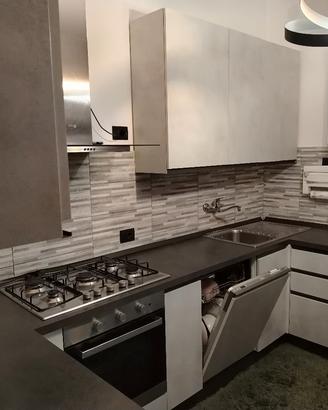 Cucina più frigo 