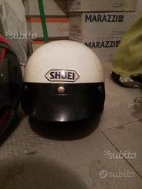 Casco jet shoei