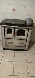 stufa a legna con forno sideros