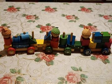Trenino in legno