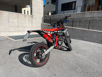 Motard 125 - Beta RR 4T LC