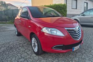 Lancia Ypsilon 0.9 TwinAir 85 CV 5 porte Metano Ec