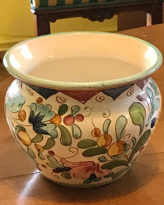 Vaso dipinto a mano in terracotta smaltata