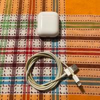 Airpods con cavo, non funzionanti