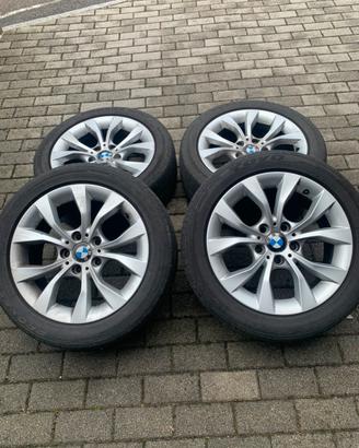 Gomme estive con cerchi BMW 225/50 R17