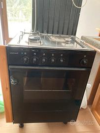 Forno  con  fornello a gas