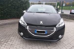 PEUGEOT 208 1.2 VTi 82 CV 3 porte GT LINE