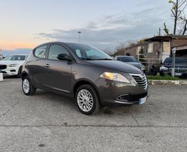 Lancia Ypsilon 0.9 TwinAir 85CV Ecochic Gold