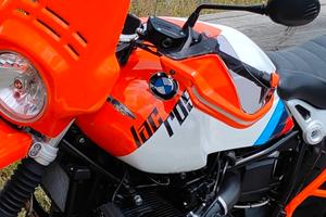 SPECIAL BMW R NineT Urban GS "LAC ROSE" + ACCESSOR