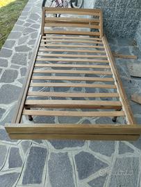 Letto con poggia testa alzabile