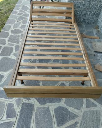 Letto con poggia testa alzabile
