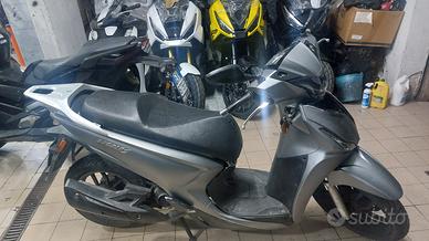 Kymco People 50