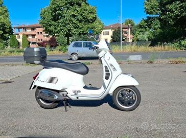 Vespa GTS Super 125