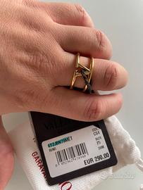 Anello Valentino Garavani Vlogo