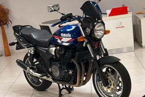 Yamaha XJR 