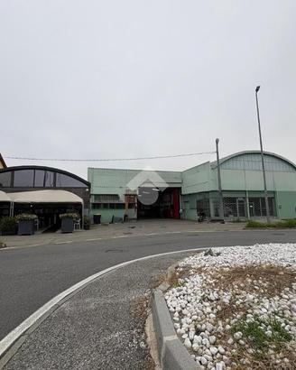 NEGOZIO A BORGARO TORINESE