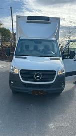 MERCEDES SPRINTER FRIGO- 117040KM   € 40000