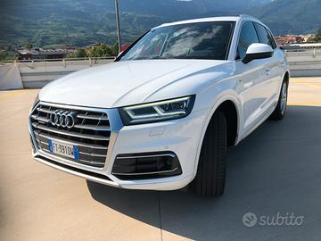 Audi SLine Q5 40 2.0 tdi Sport quattro 4x4 190 E6