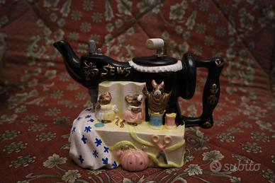 teiera  simpatica retrò in ceramica