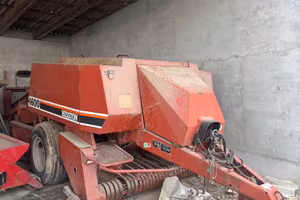 Pressa quadra Hesston 4600