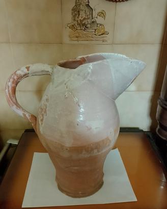 brocca grande antica 