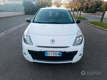 Renault Clio 1.2 benzina SOLAMENTE 69.000 KM