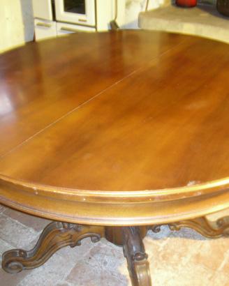 Tavolo rotondo in legno massiccio