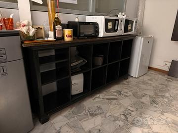 Credenza con piano in marmo