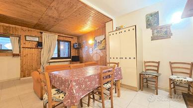 MONOLOCALE A SAUZE DI CESANA