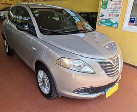 Lancia Ypsilon 0.9 TwinAir 85 CV 5 porte Metano Ec